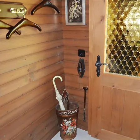 Abnaki- Appartement-fewo- Dusche Oder Bad- Wc 2-bettwohnung By Interhome * グスタード