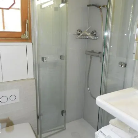 Abnaki- Appartement-fewo- Dusche Oder Bad- Wc 2-bettwohnung By Interhome شقة